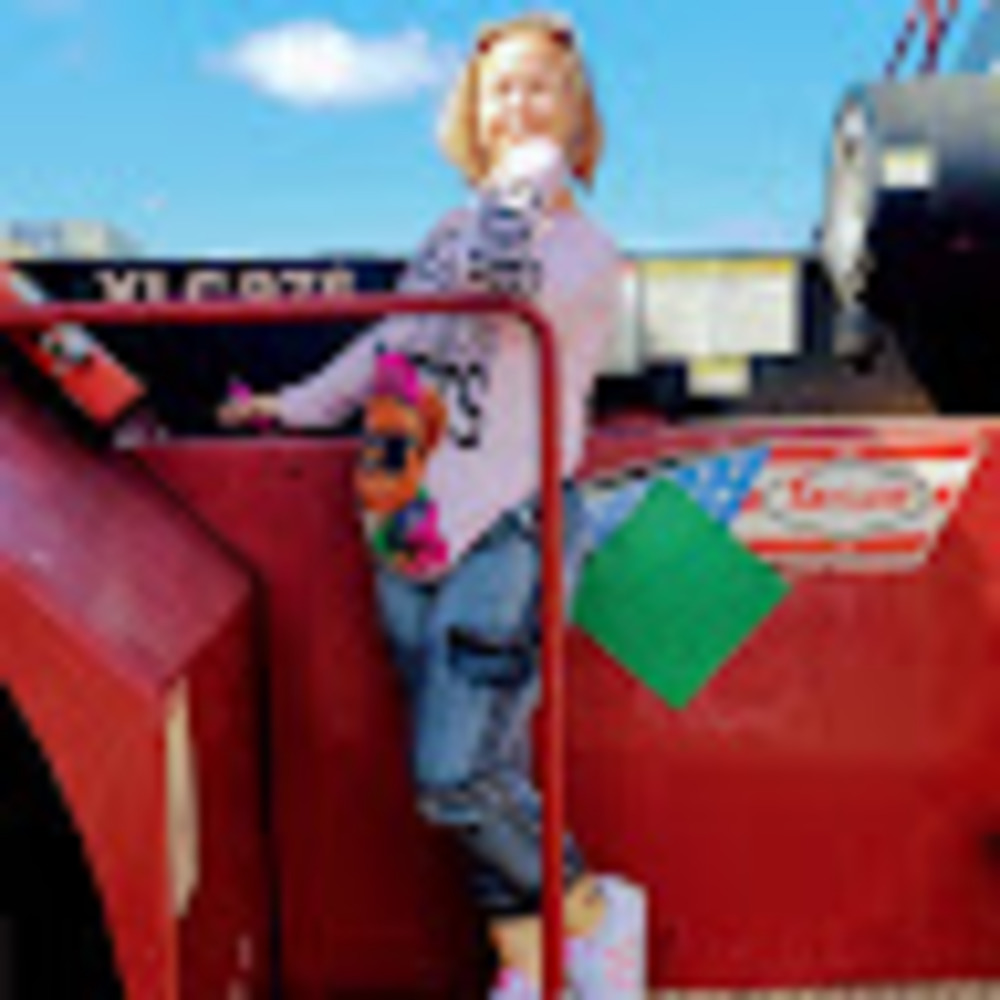 Meet your Posher, Kim